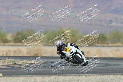 media/Dec-08-2024-CVMA (Sun) [[267e5a7075]]/Race 4-Amateur Supersport Middleweight/